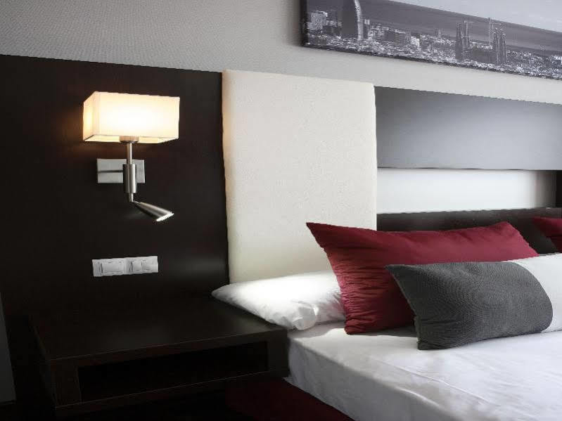 & Olimpica Hotel Barcelona